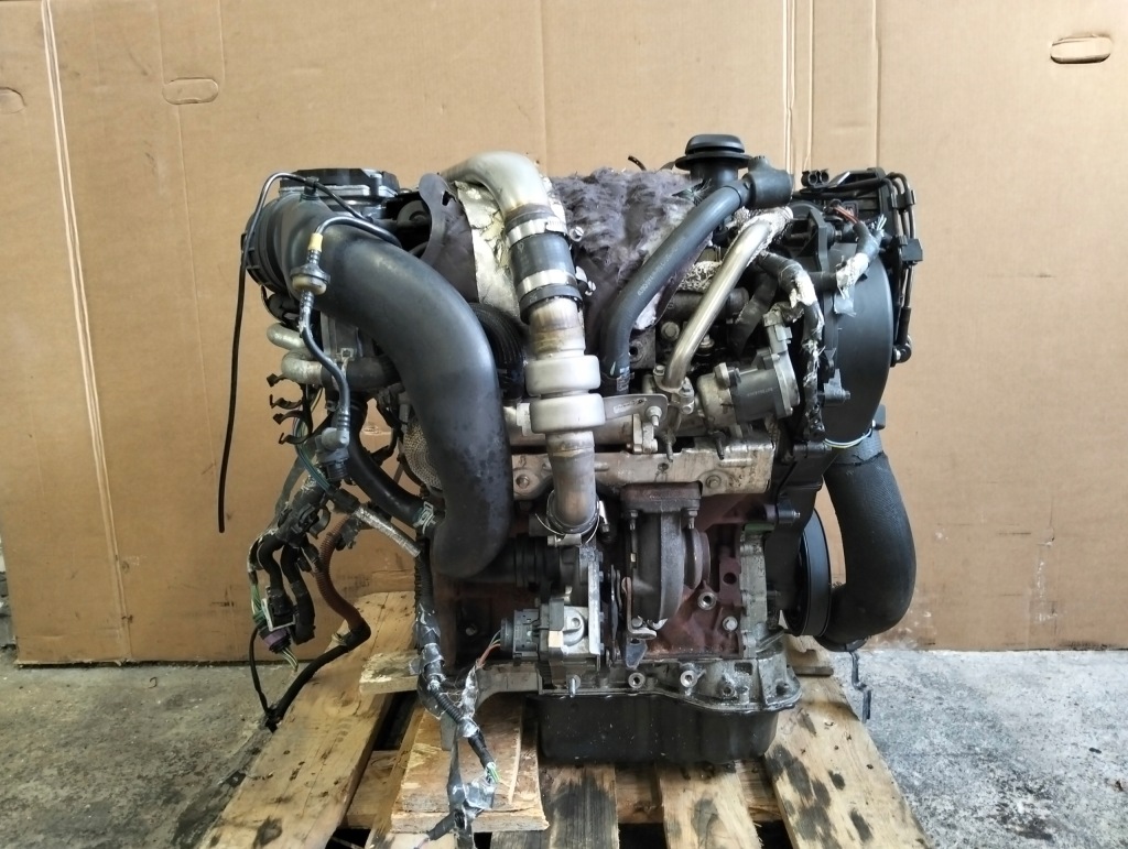 Moteur UHZ (DT17TED4) — vue 1