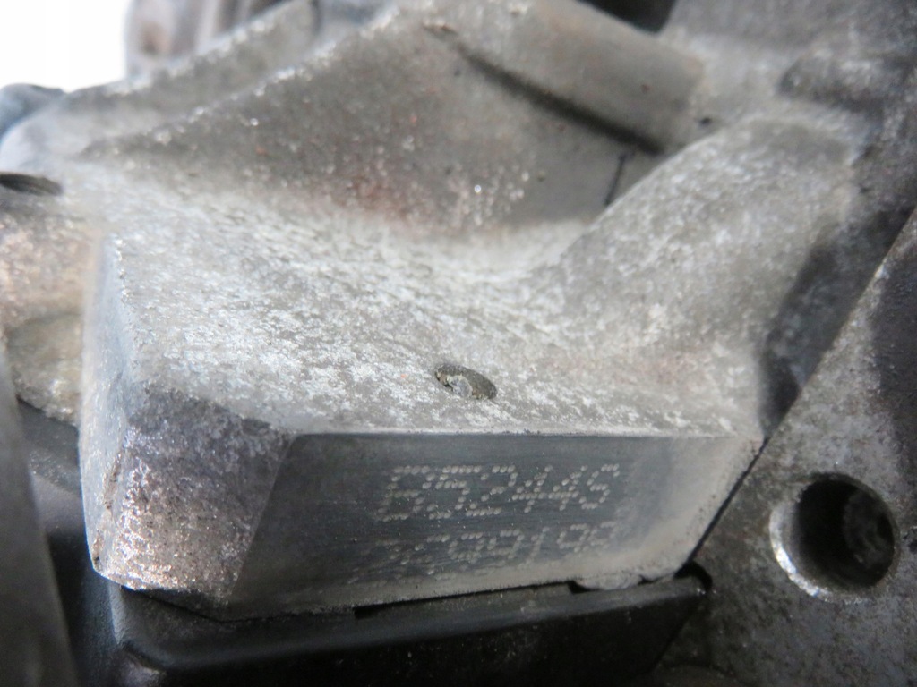 Moteur B 5244 S2 — vue 4