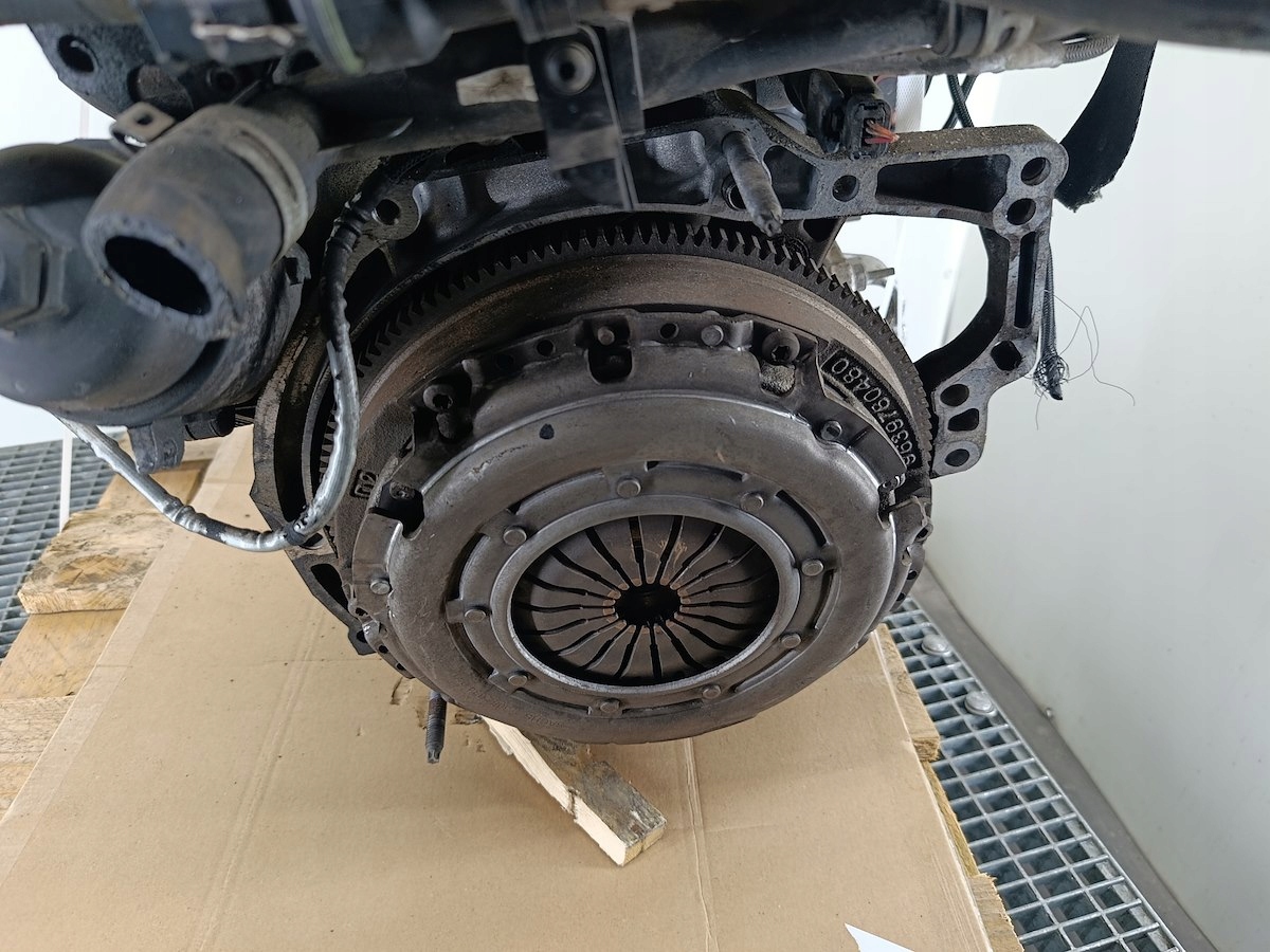 Moteur 9HX (DV6ATED4) — vue 2