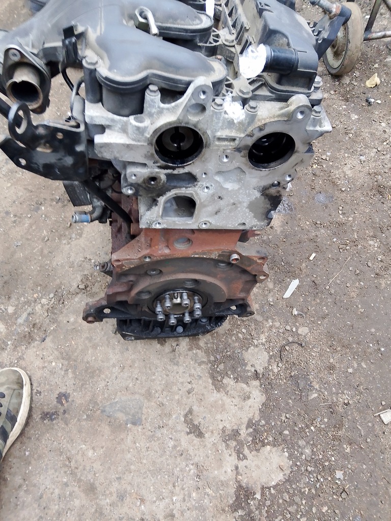 Moteur D 4204 T — vue 2