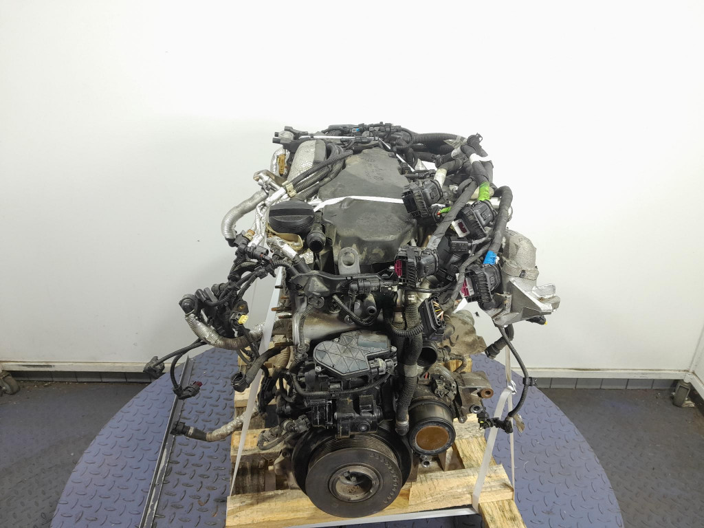 Moteur B57 D30 B — vue 1