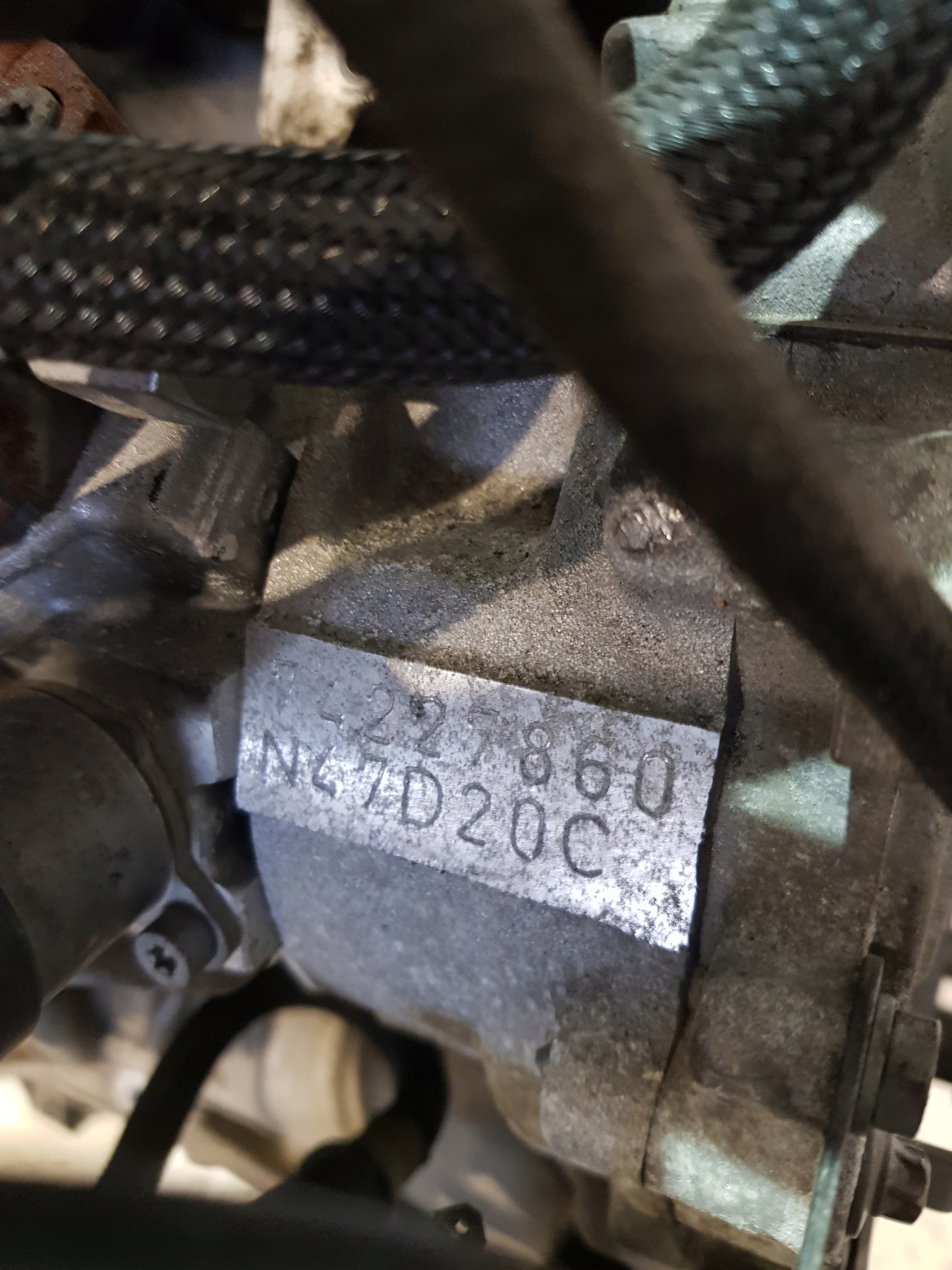 Moteur N47 D20 C — vue 9