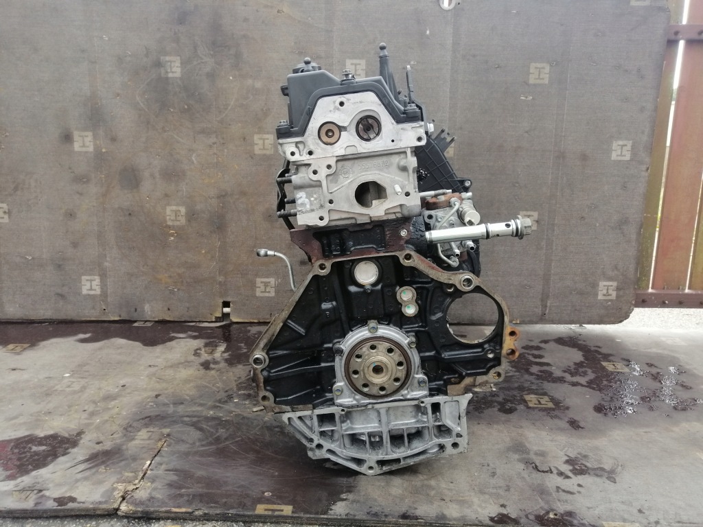 Moteur A 17 DTS — vue 3