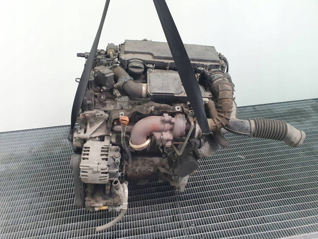 Moteur 8HZ (DV4TD) — vue 1