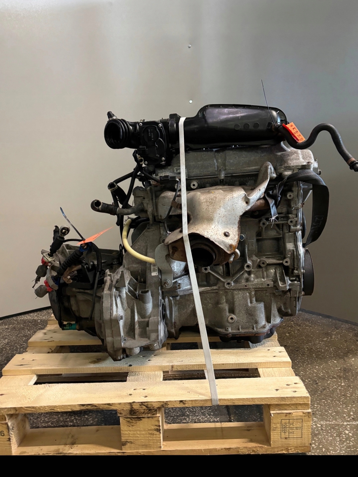 Moteur HR16DE — vue 4