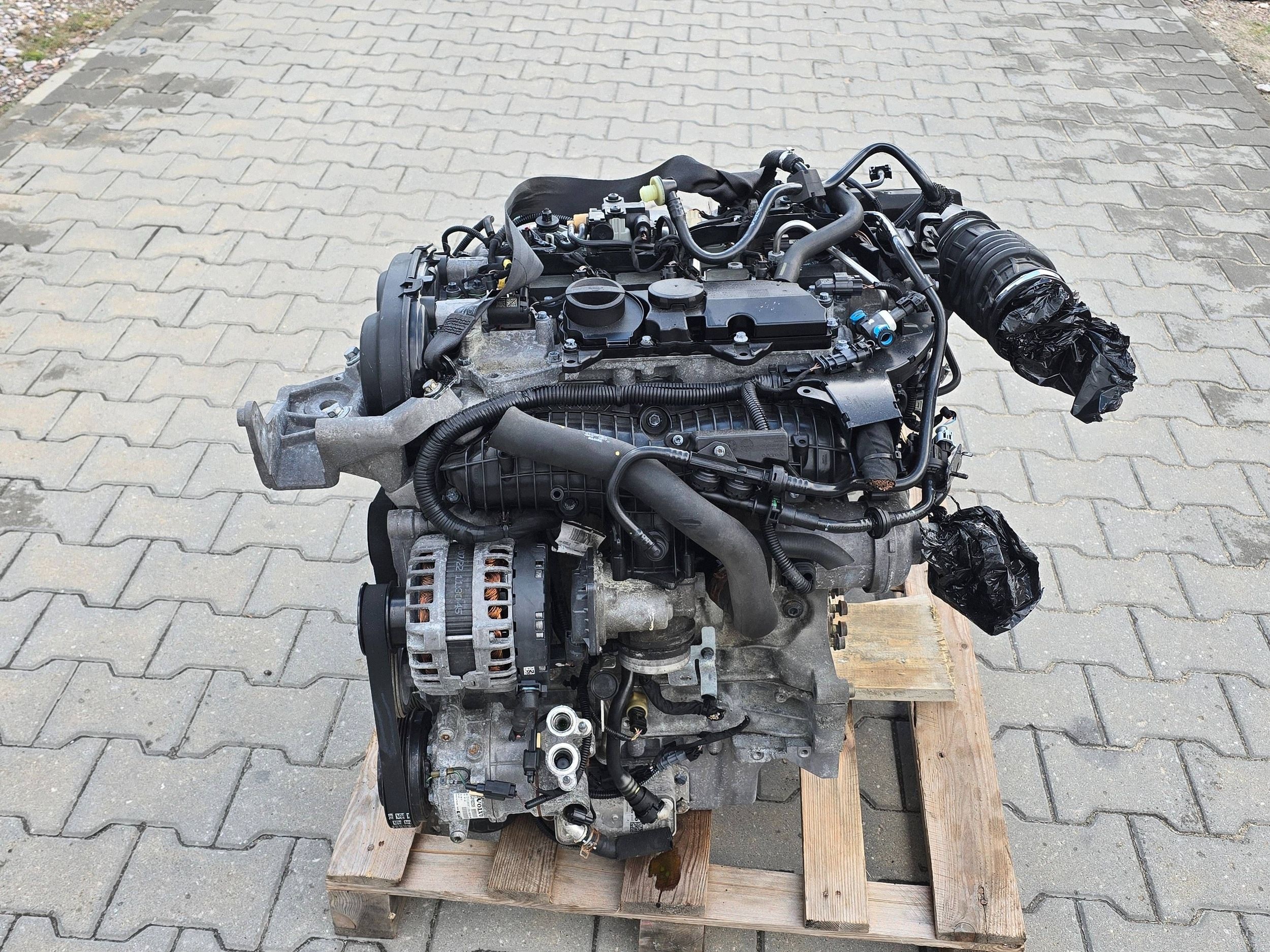 Moteur B 4204 T29 - Image 1