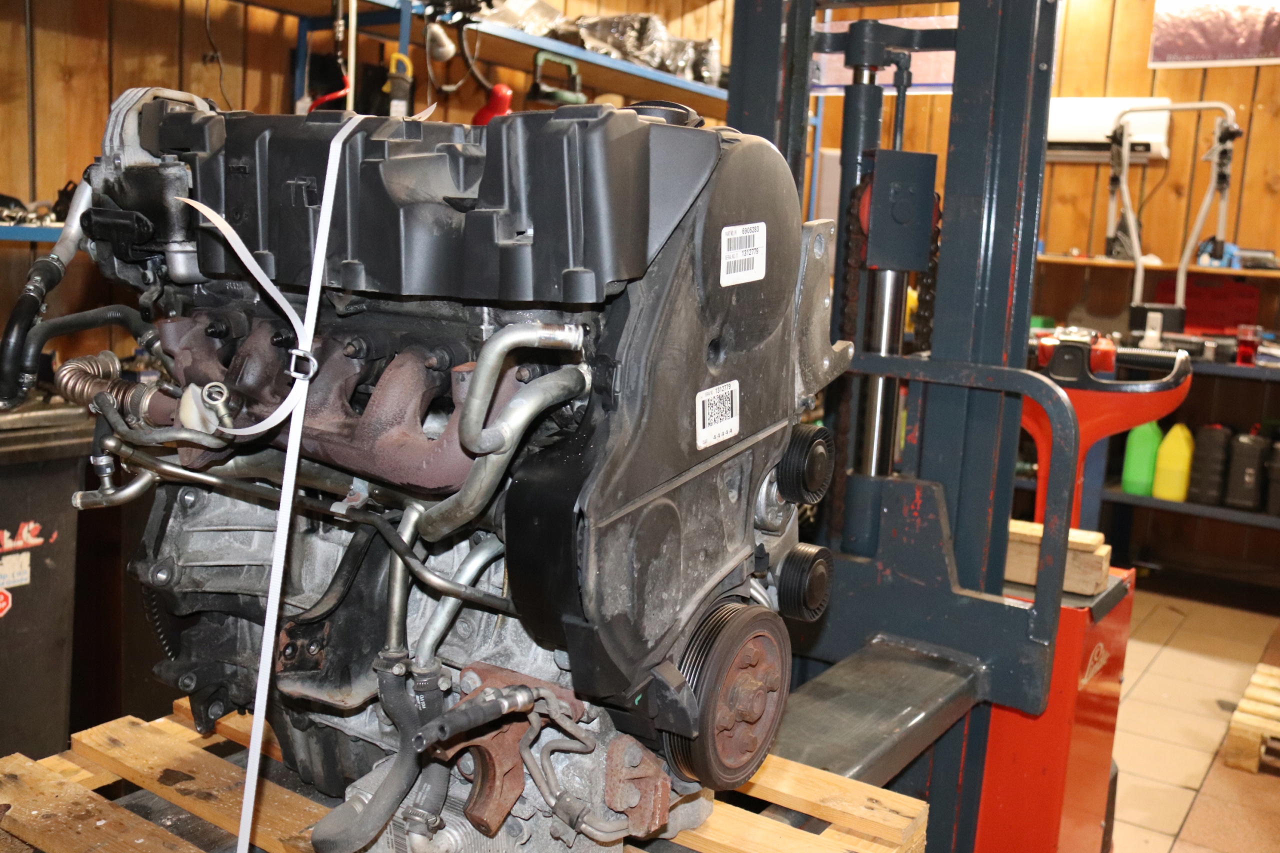 Moteur D 5244 T18 — vue 4