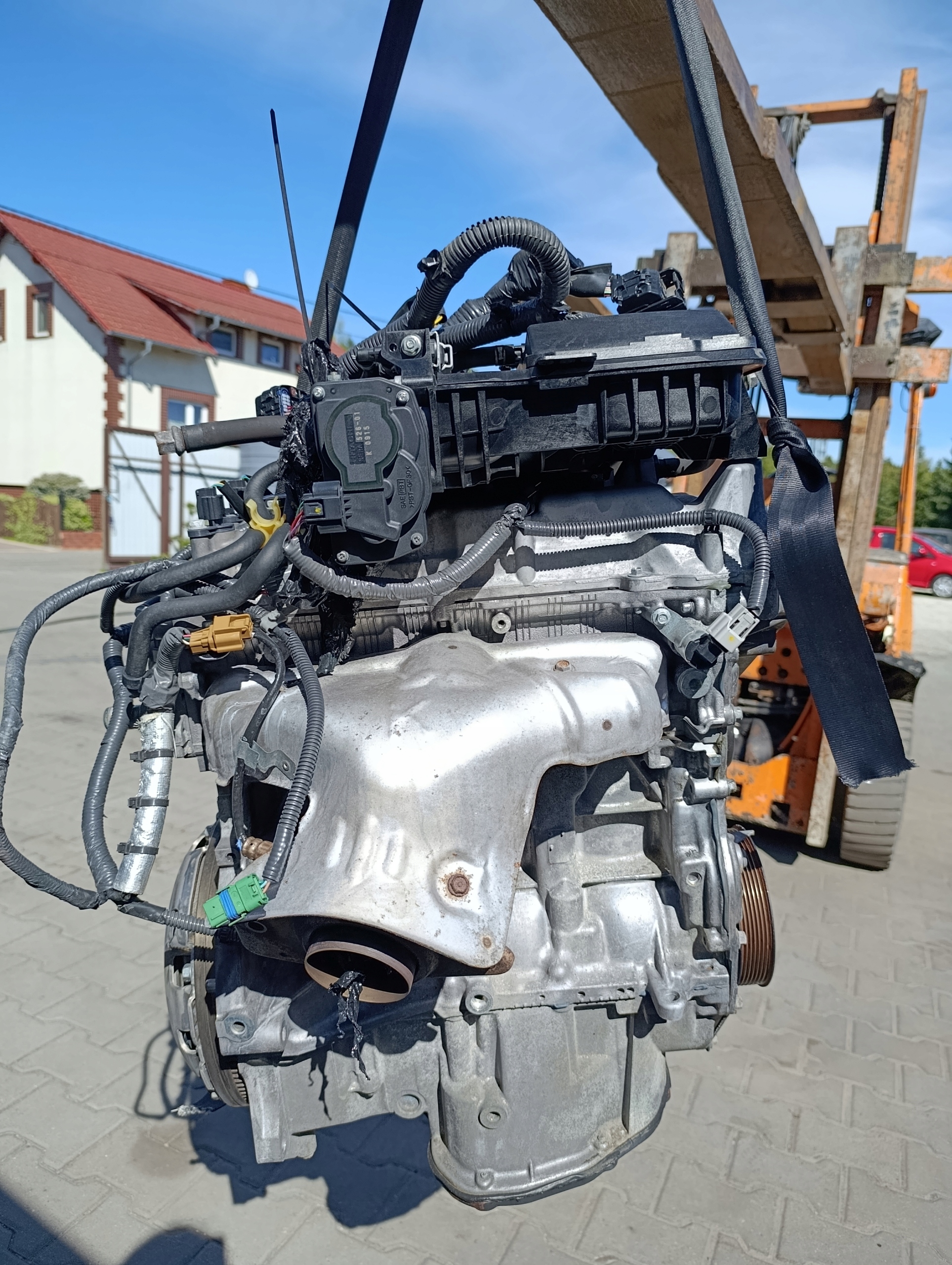Moteur HR16DE — vue 3