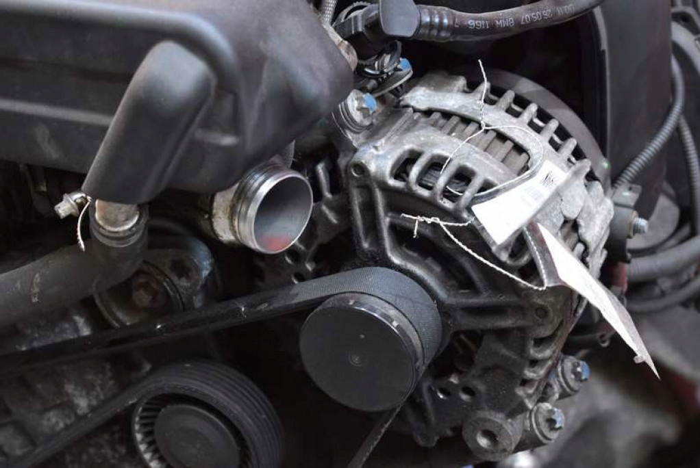 Moteur N53 B30 A — vue 5