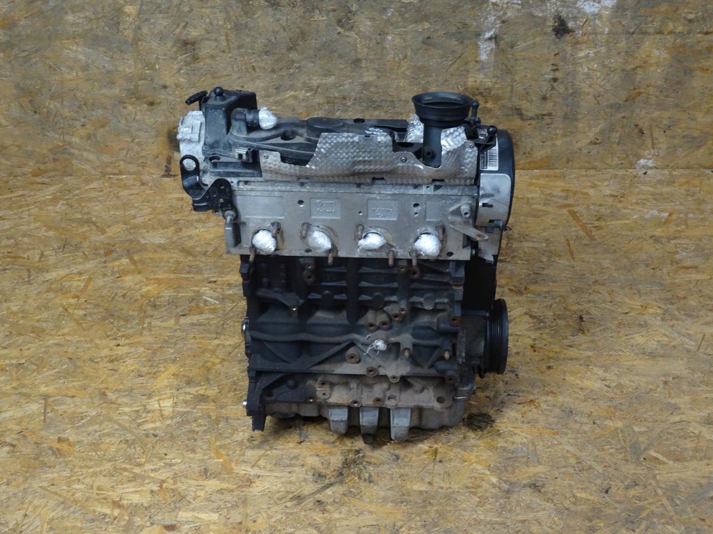 Moteur CBAA — vue 8