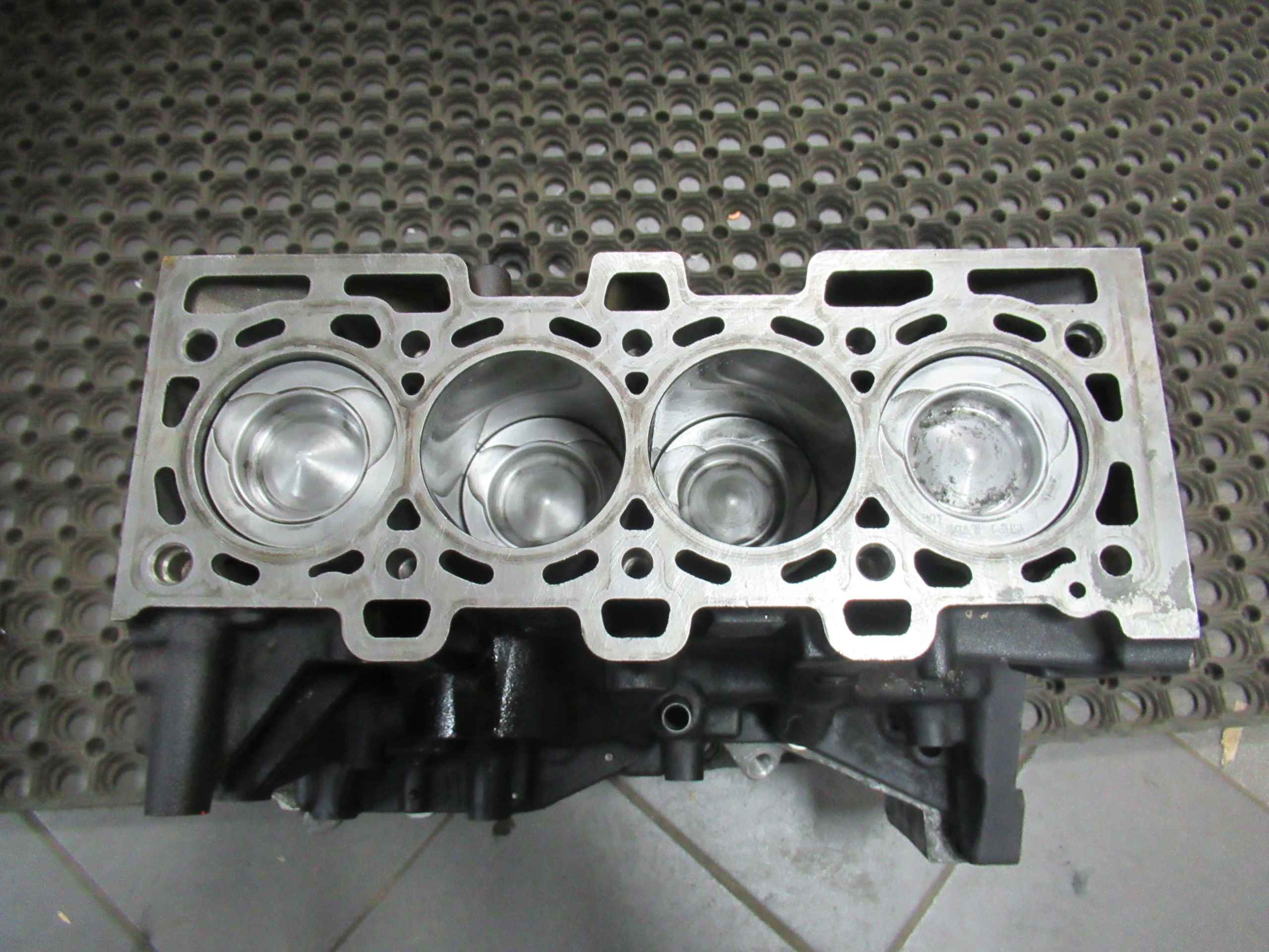 Moteur K9K 804 — vue 1