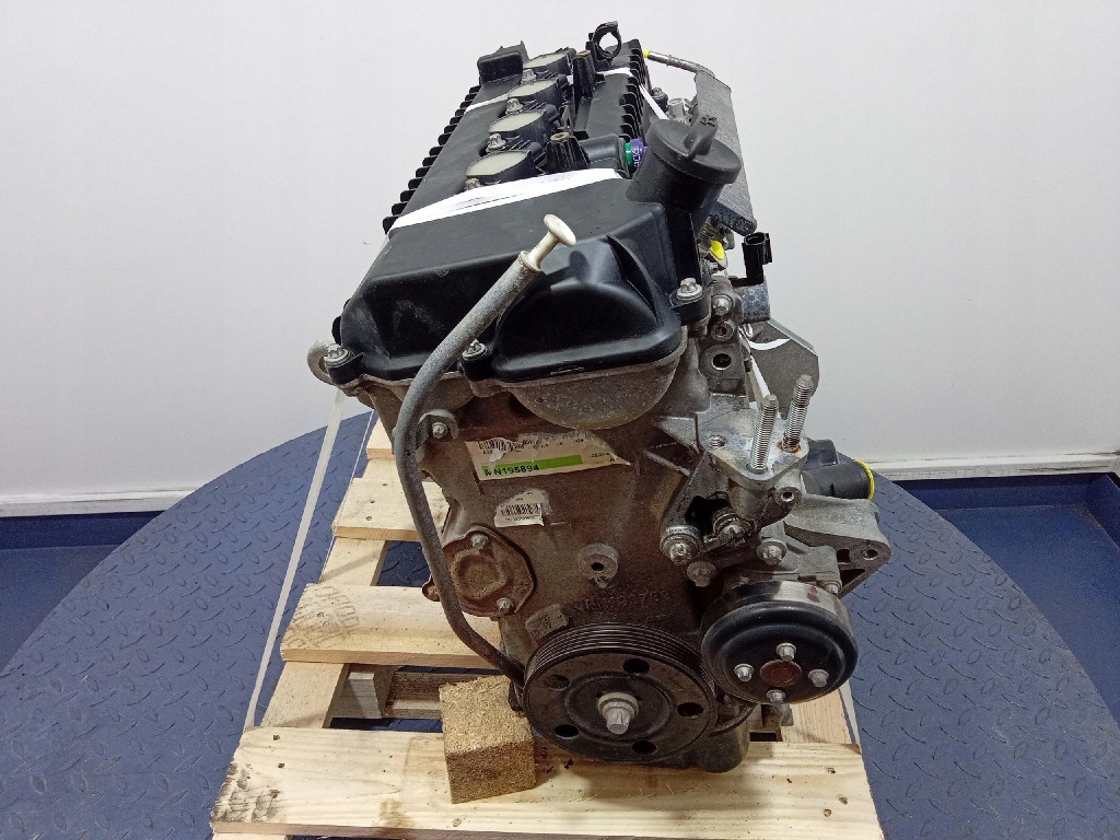 Moteur 4A90 — vue 3