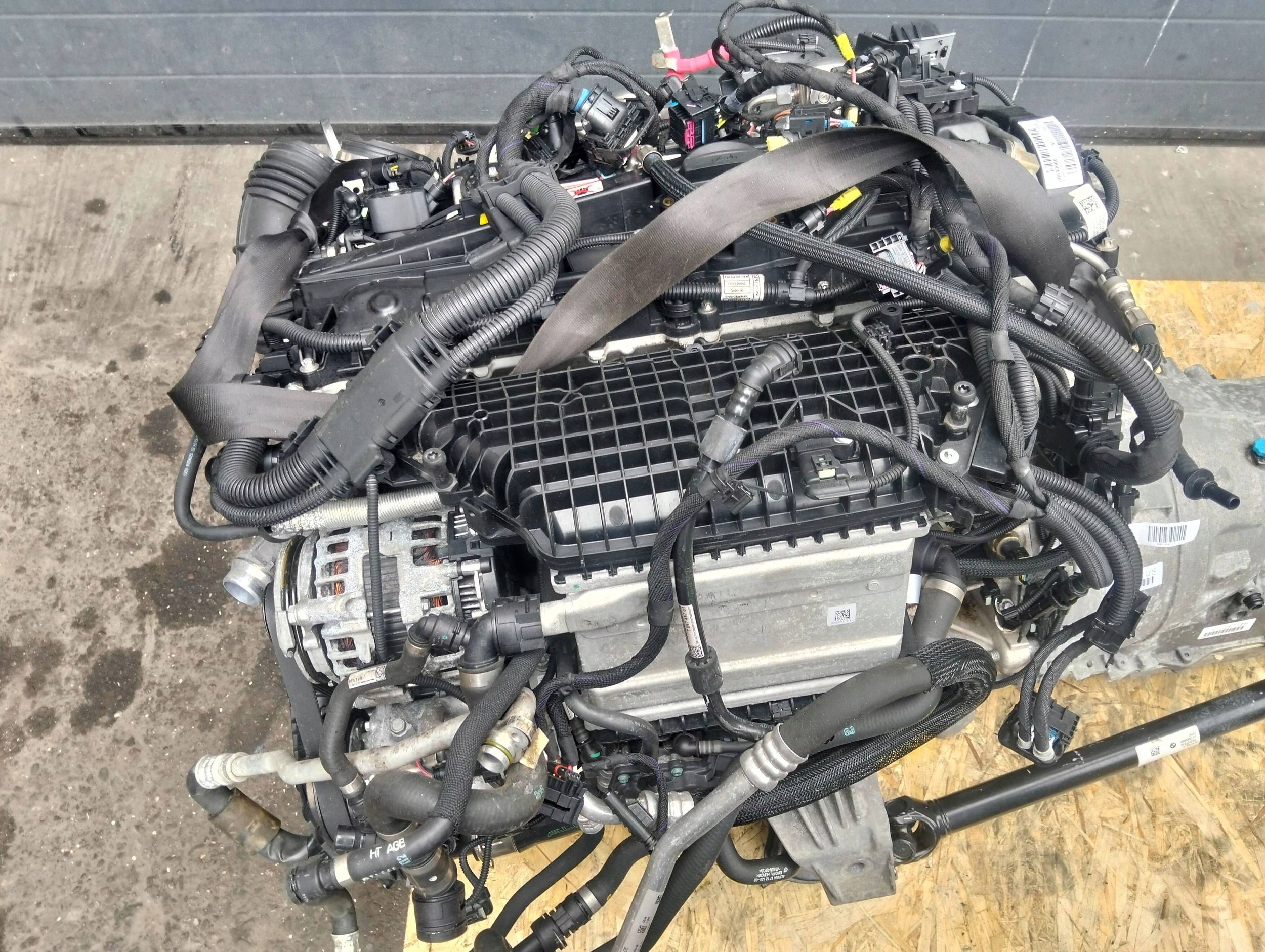 Moteur S58 B30 A — vue 1