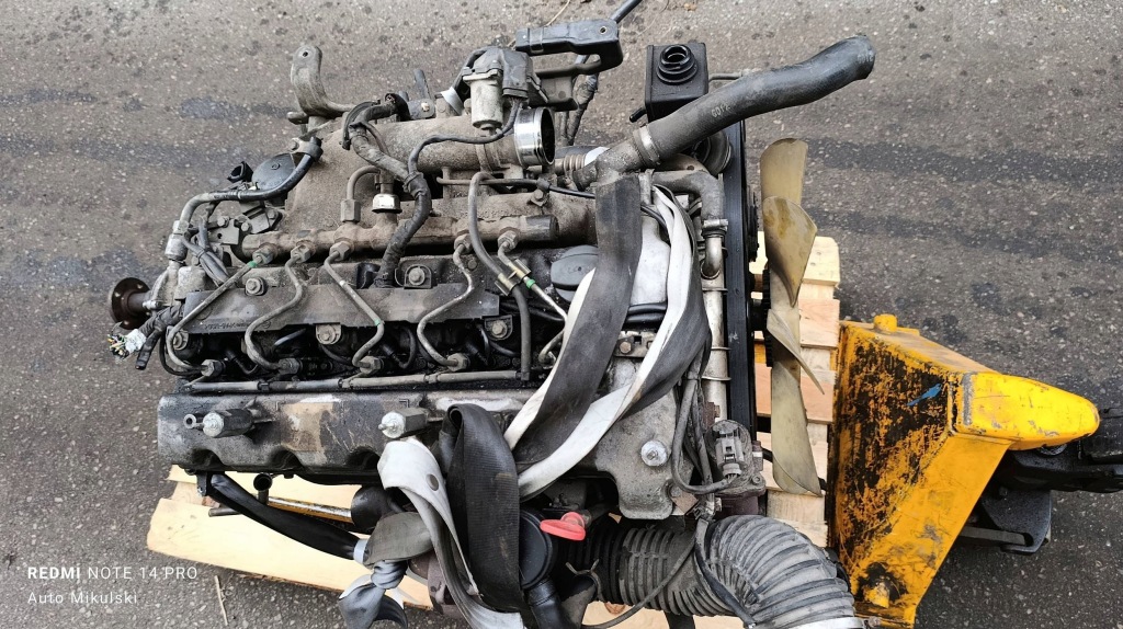 Moteur D27DT — vue 5