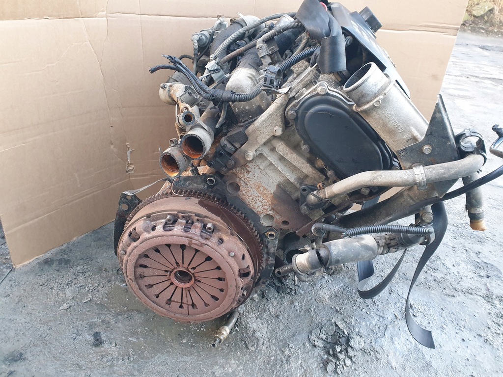 Moteur F1AE0481C — vue 2