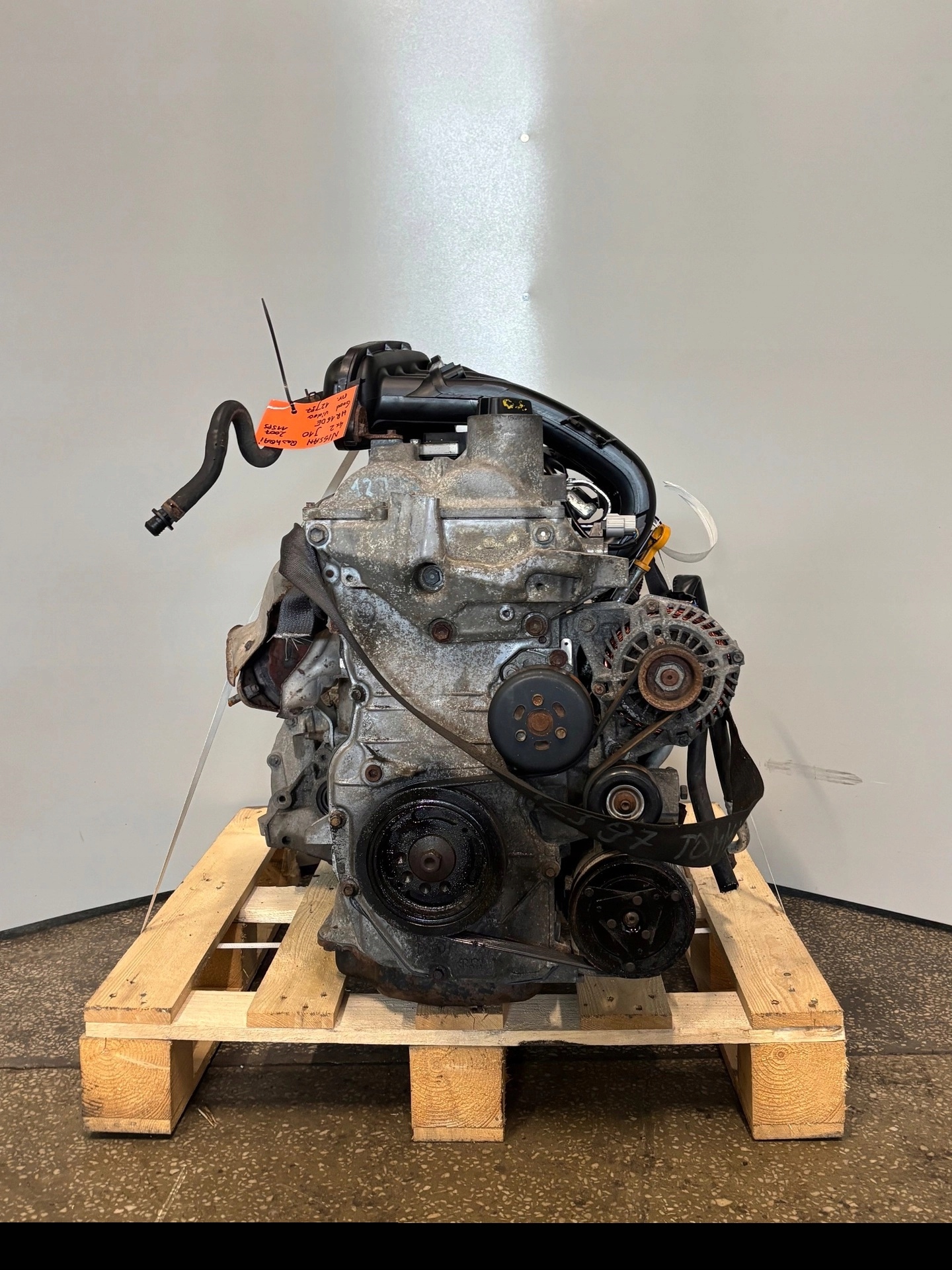 Moteur HR16DE — vue 2