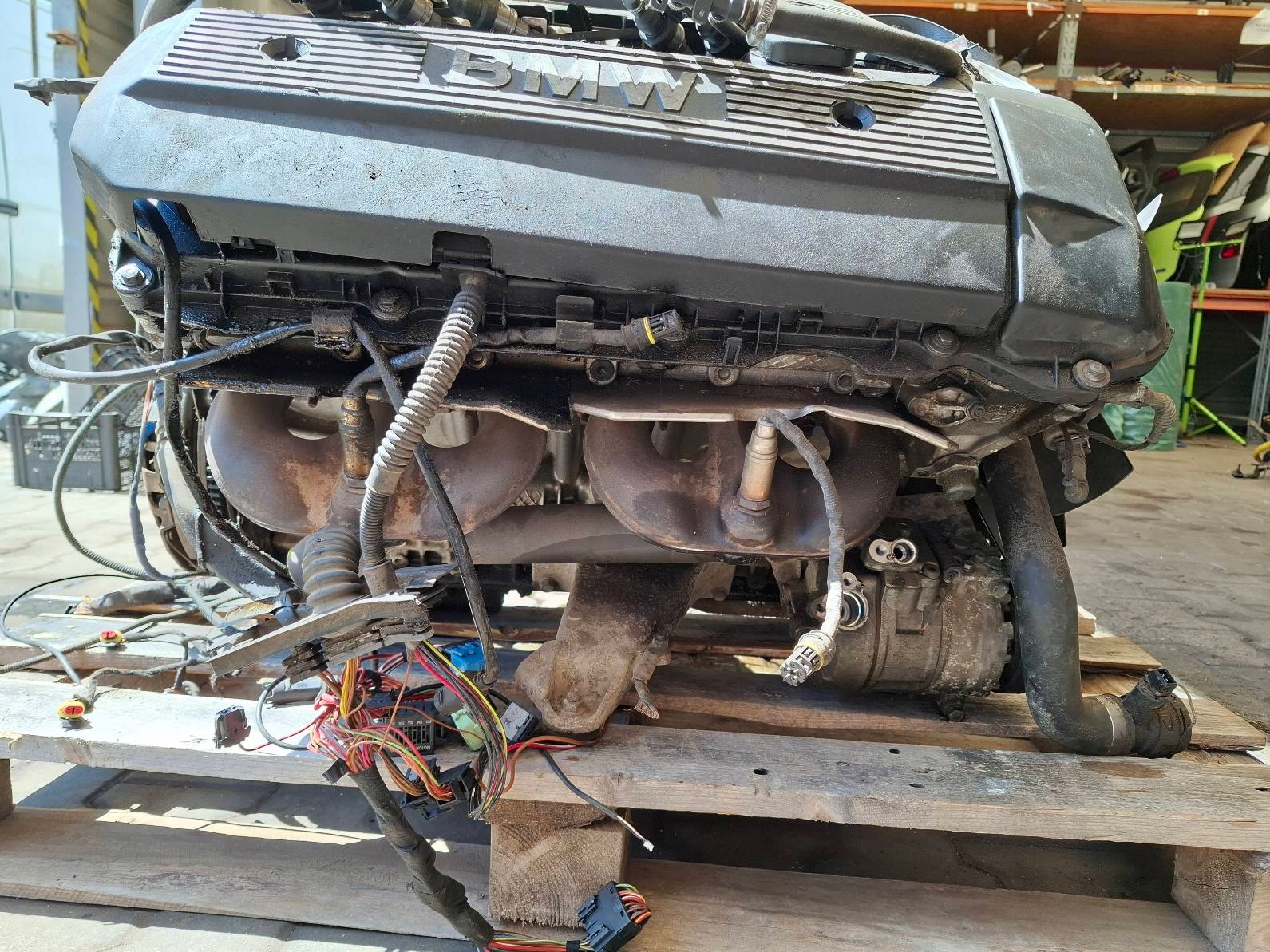 Moteur M54 B25 (256S5) — vue 6