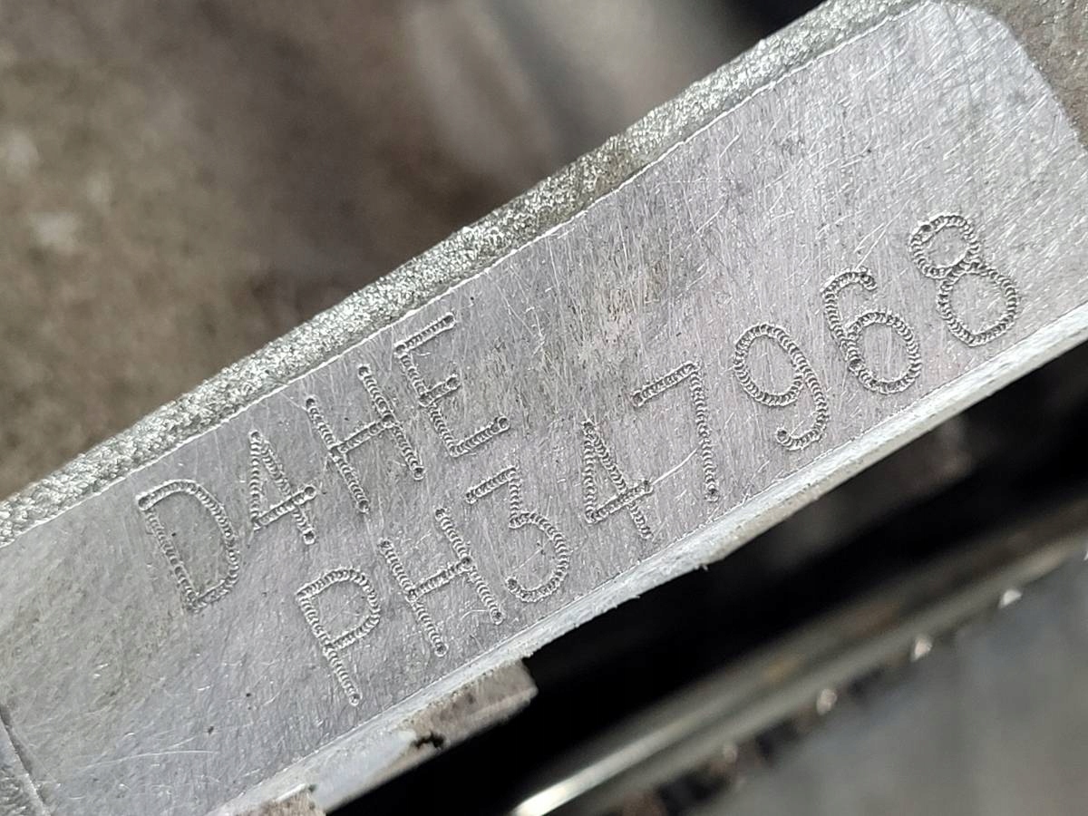 Moteur D4HE — vue 8