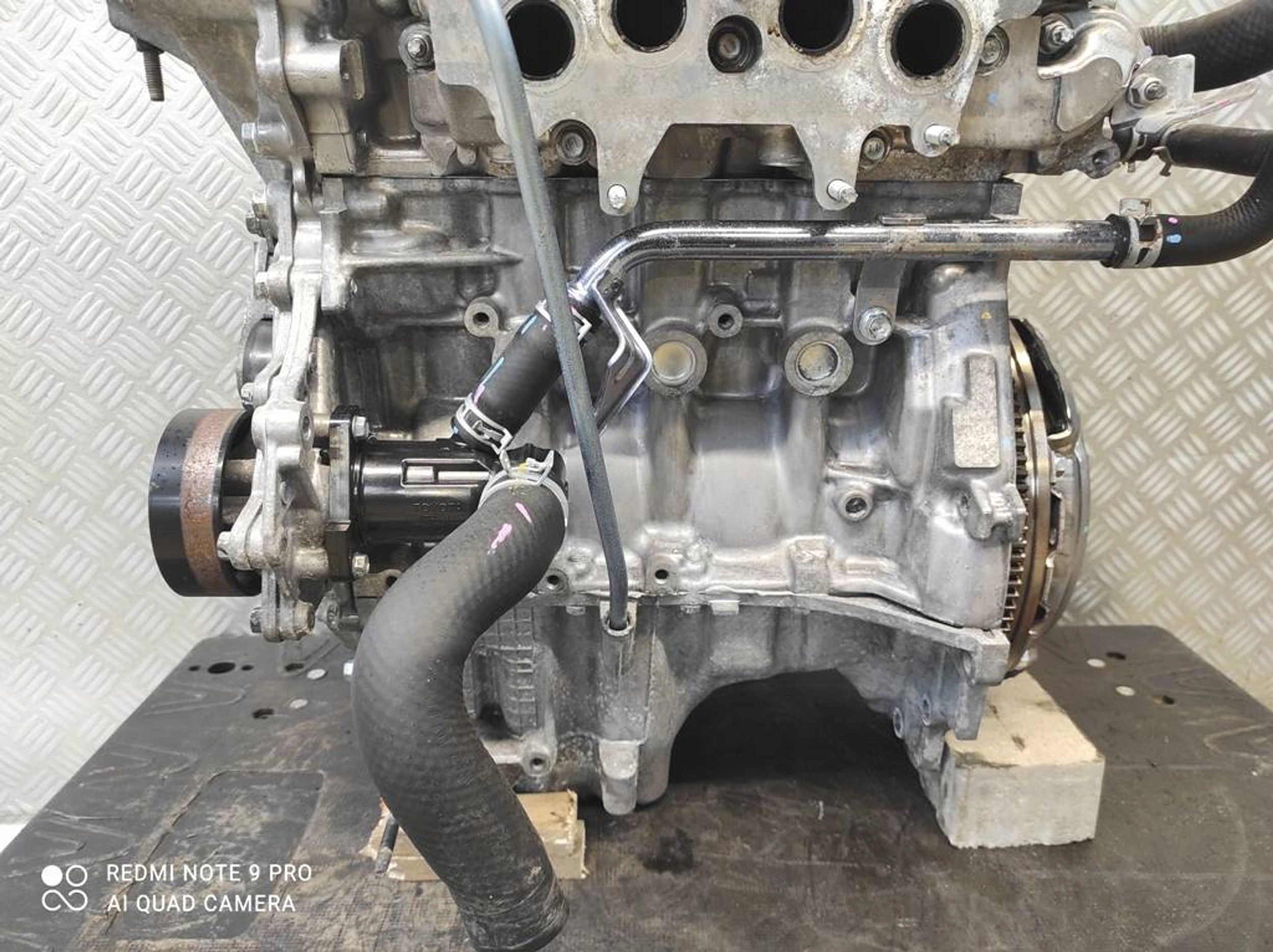 Moteur 2NR-FKE — vue 2