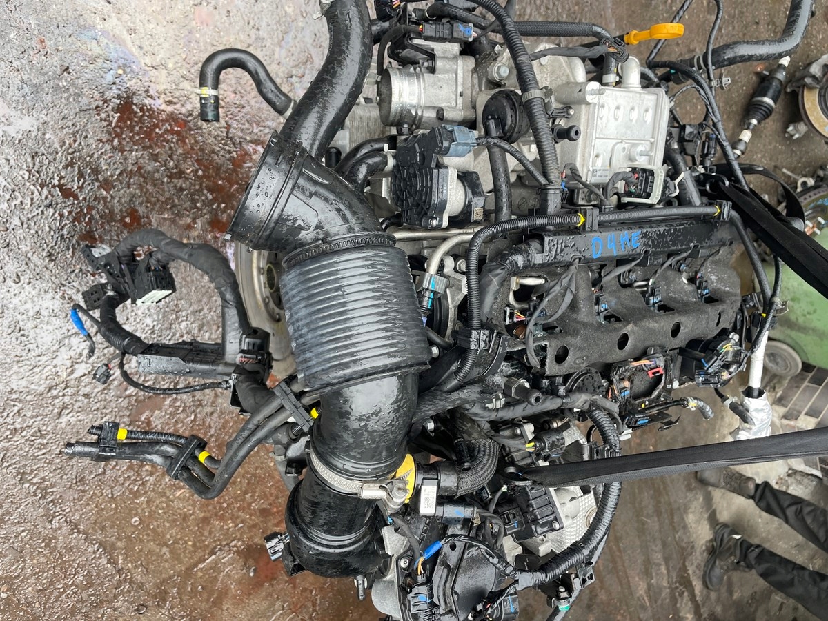 Moteur D4HE — vue 6