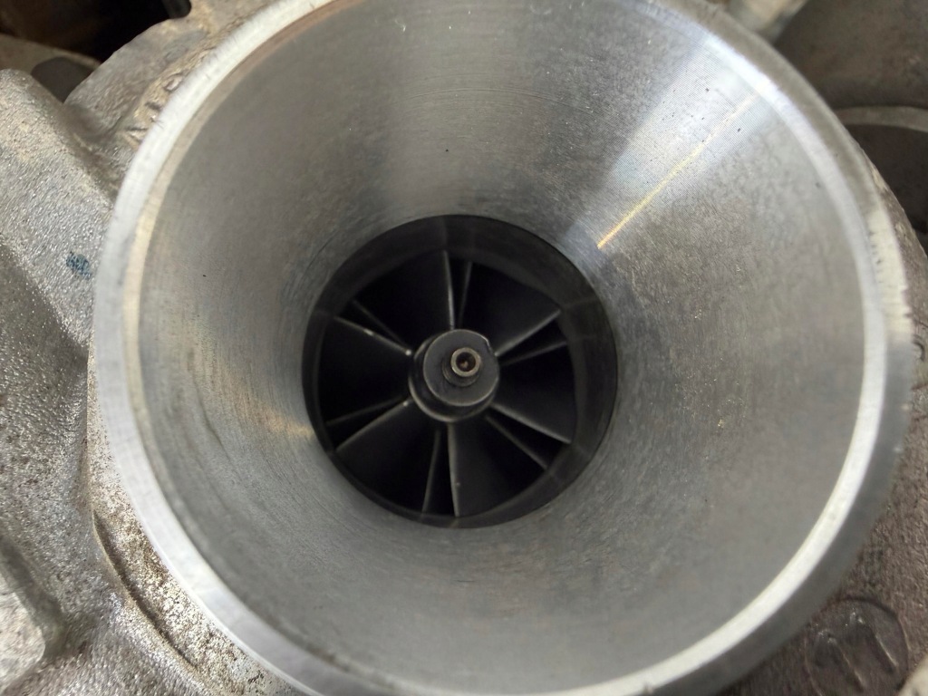 Moteur 9HC (DV6C) — vue 7
