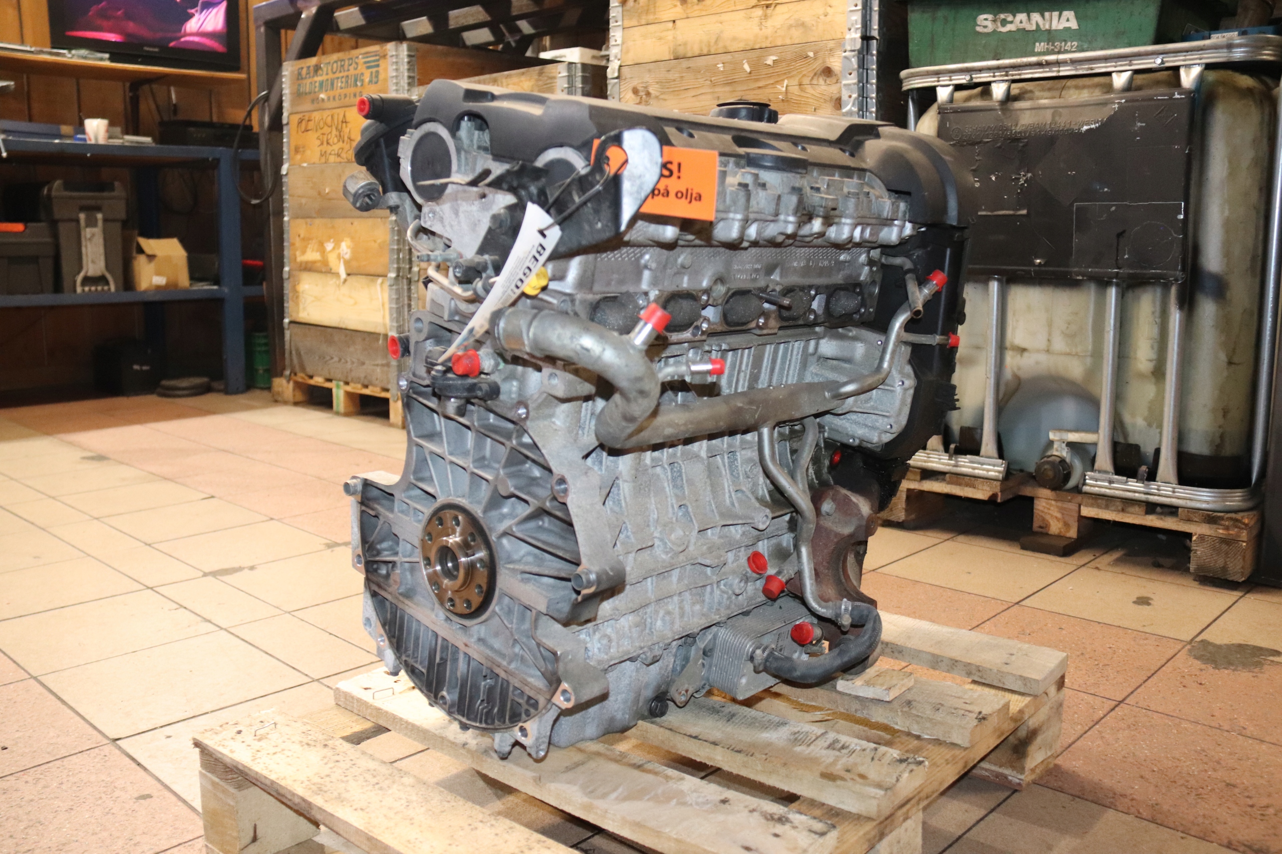 Moteur B 5254 T8 — vue 3