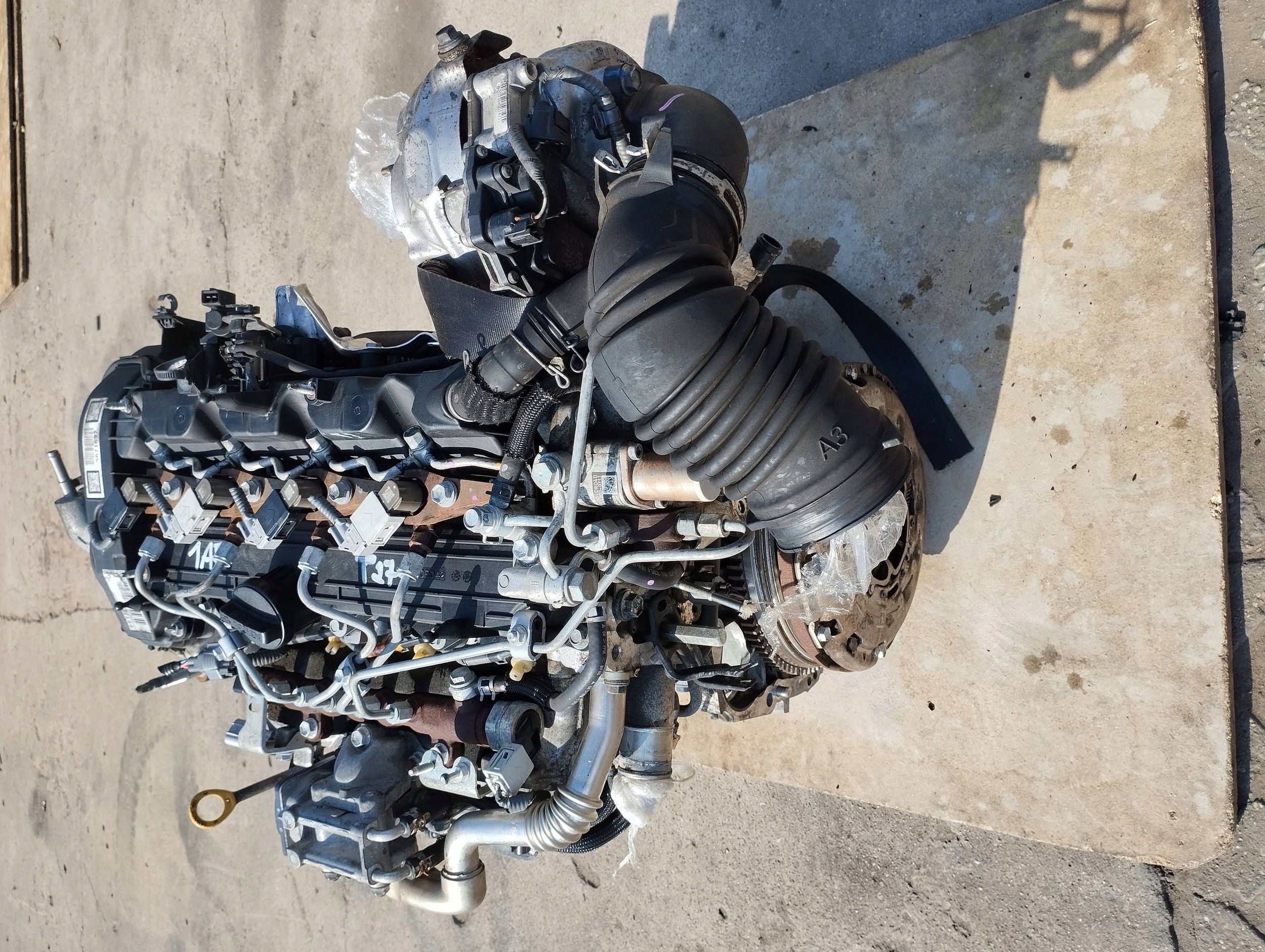Moteur 1AD-FTV — vue 1