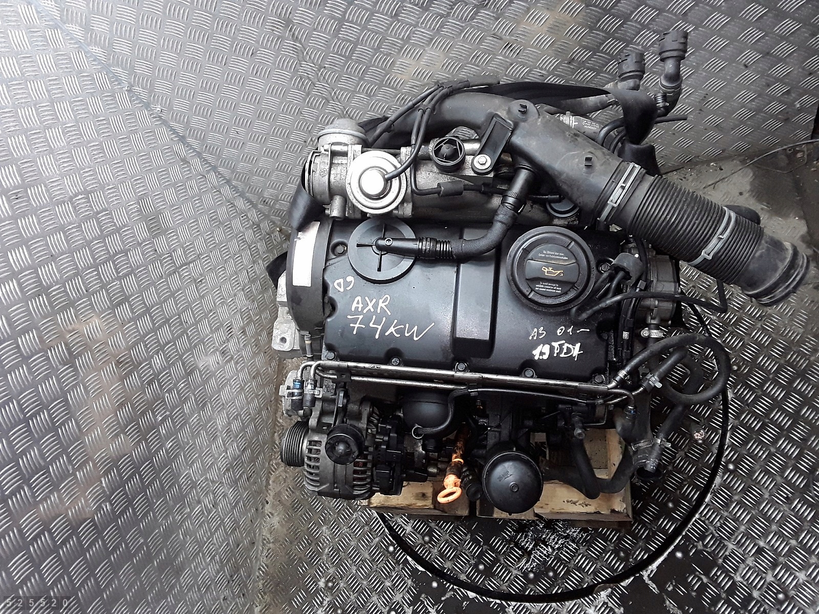 Moteur AXR — vue 1