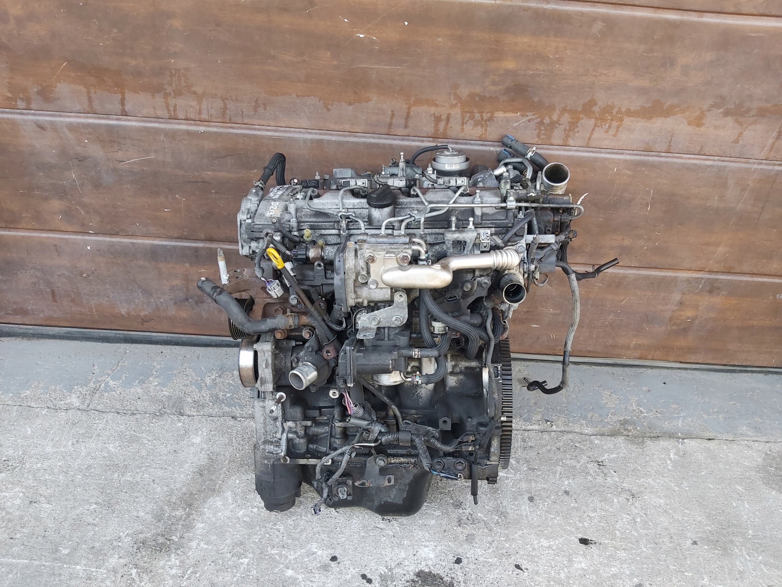 Moteur 2AD-FHV — vue 1