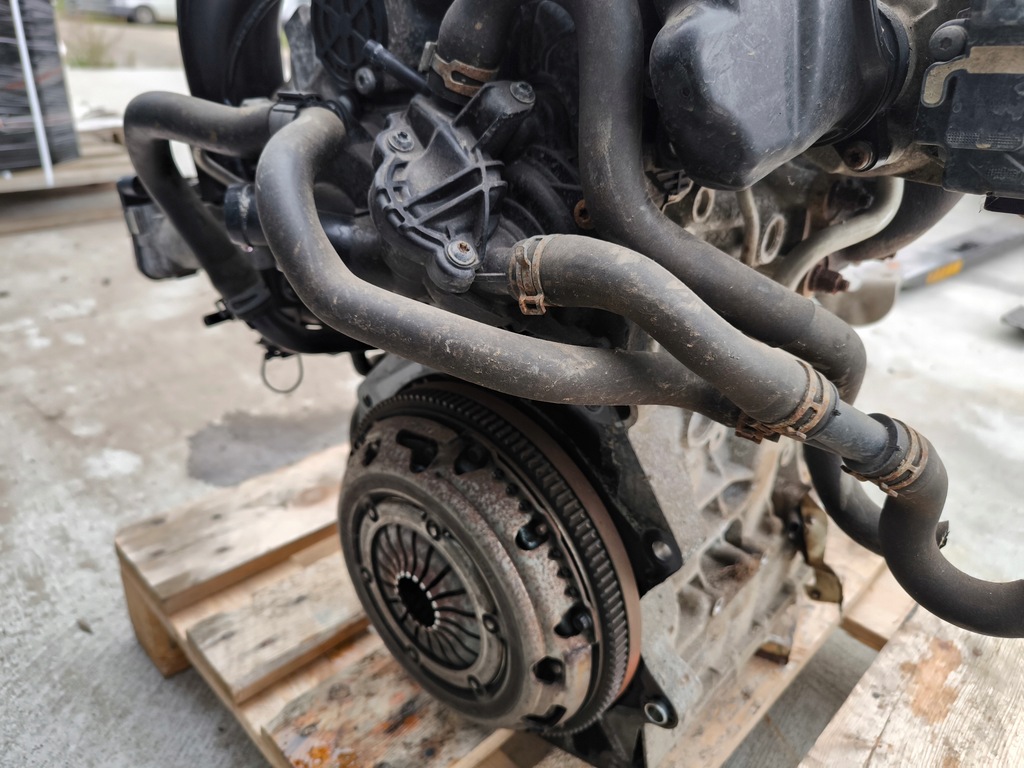 Moteur CZCA — vue 6