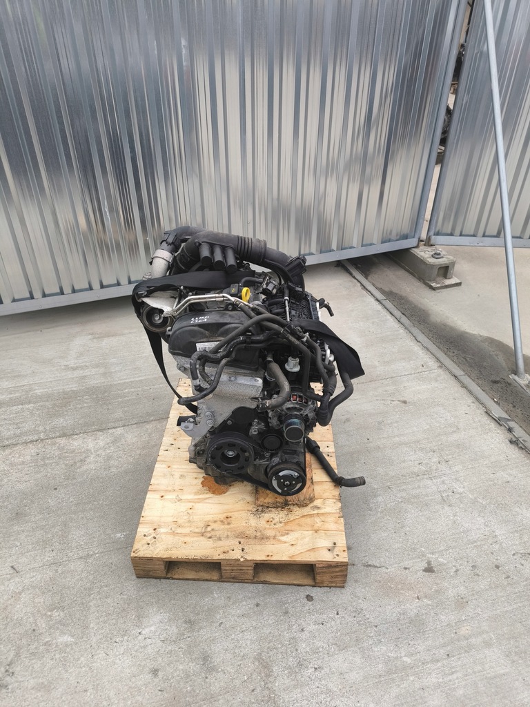Moteur CZCA — vue 1