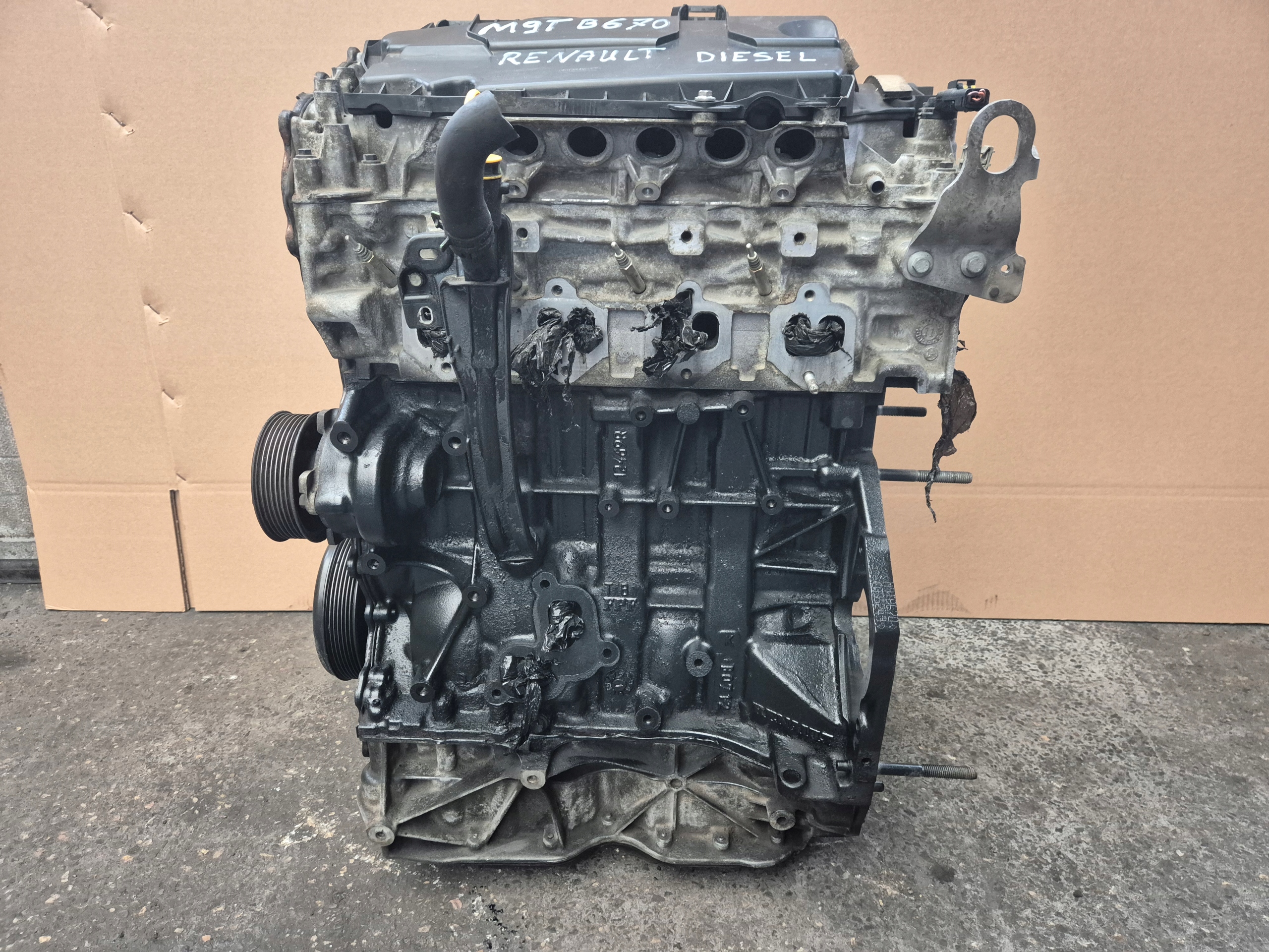 Moteur M9T 672 — vue 1