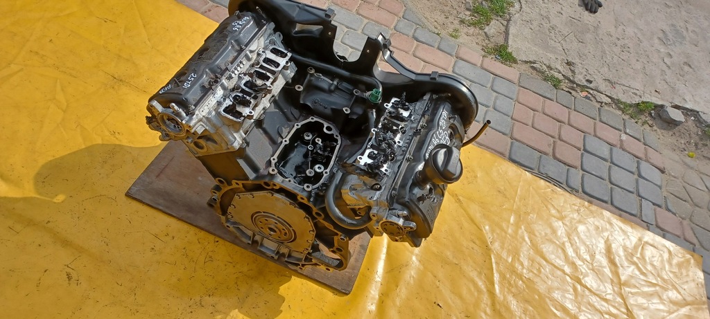 Moteur AFB — vue 1