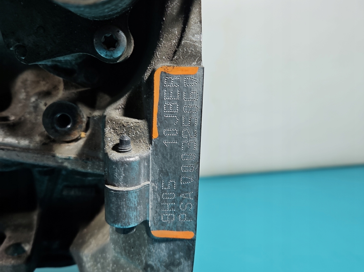 Moteur 9HC (DV6C) — vue 5