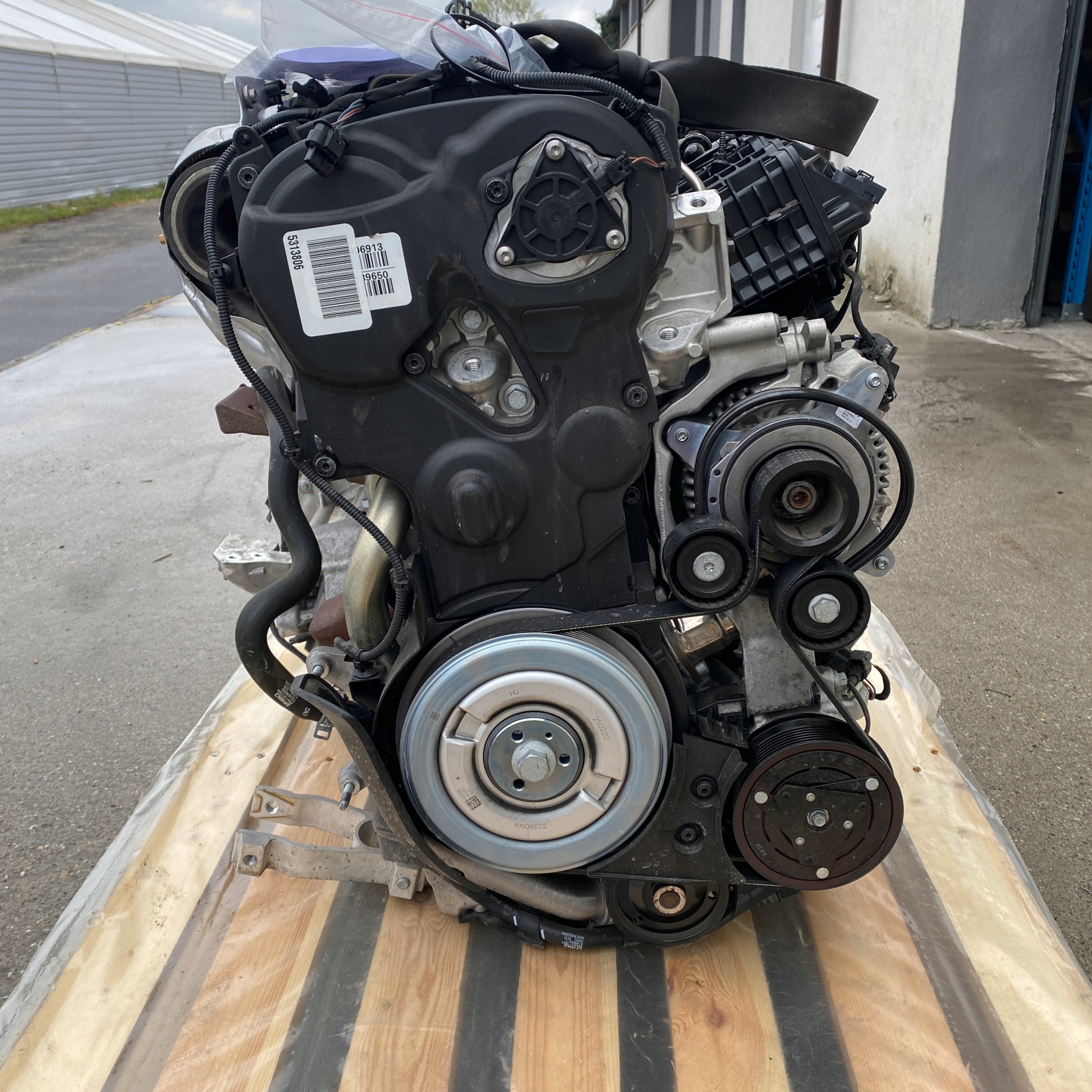Moteur B 420 T6 - Image 1