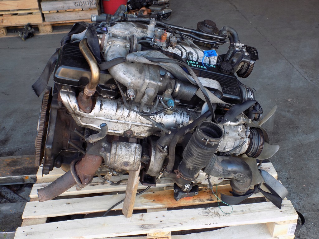 Moteur 1HD-FTE — vue 1
