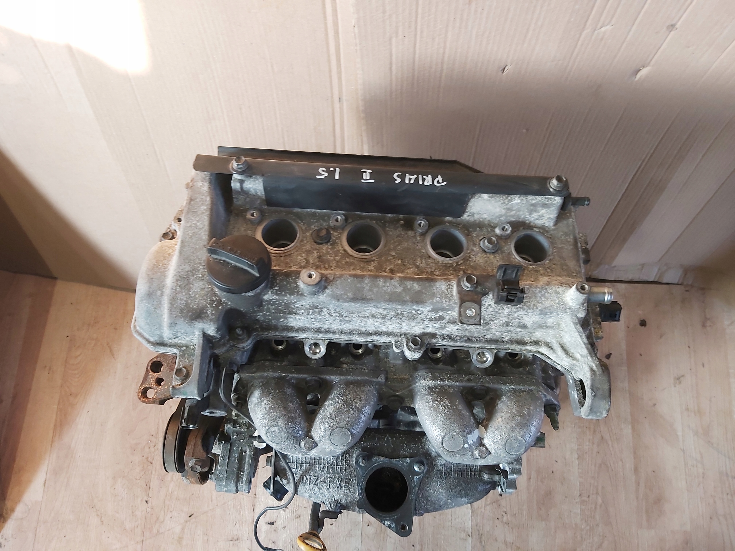 Moteur 1NZ-FXE — vue 3