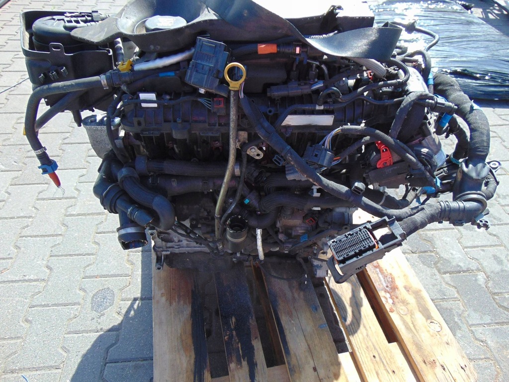 Moteur 204DTD(AJ21D4) — vue 3