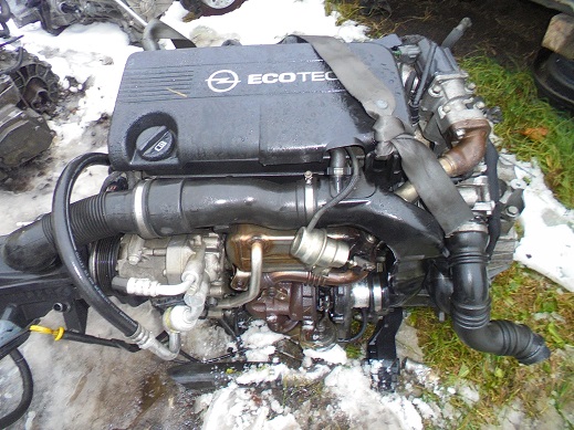 Moteur A 17 DTR — vue 1