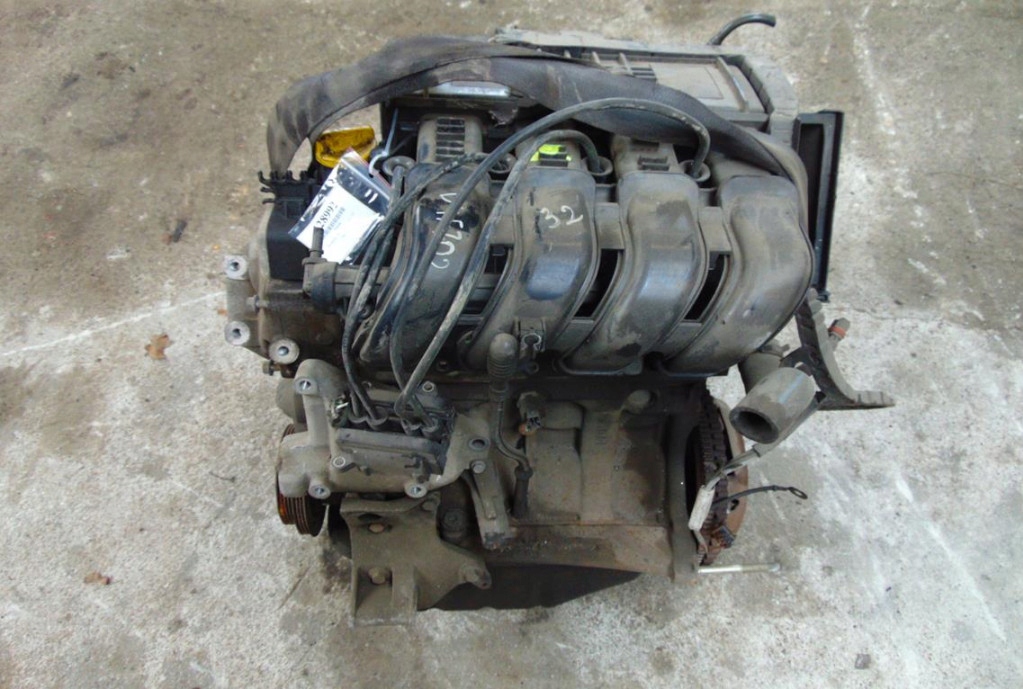 Moteur D4F 702 — vue 1