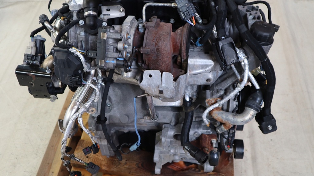 Moteur 204DTD(AJ20D4) — vue 2