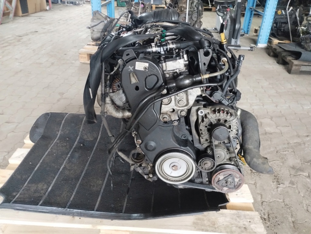 Moteur 4HS — vue 2