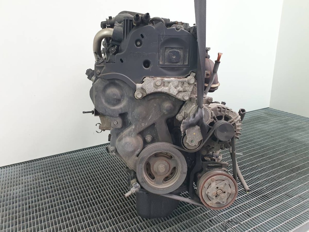 Moteur 8HZ (DV4TD) — vue 3