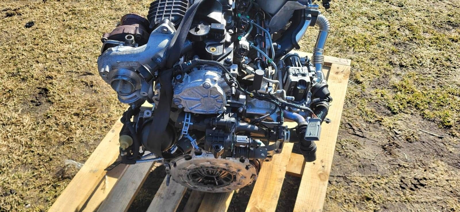 Moteur 9HC (DV6C) — vue 2