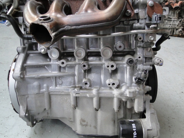 Moteur 2ZR-FXE — vue 3