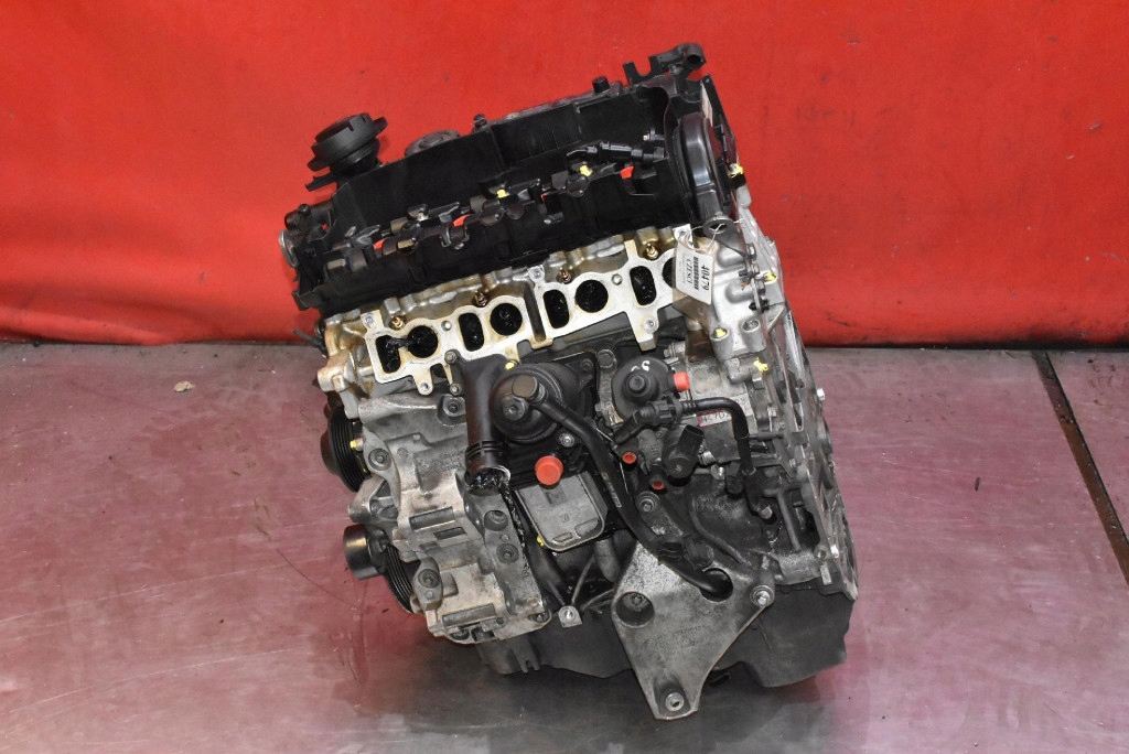 Moteur N47 D20 C — vue 1