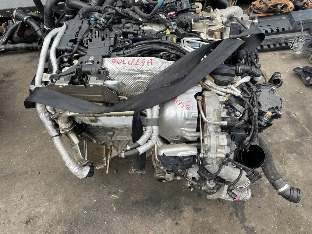 Moteur B57 D30 B — vue 2
