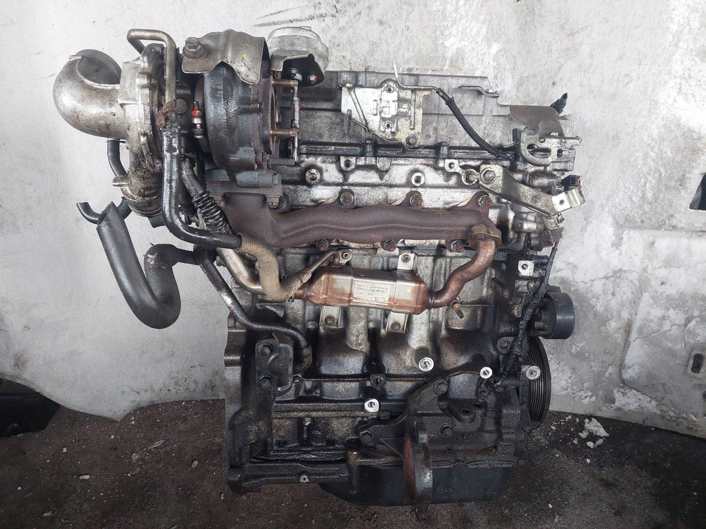 Moteur 1AD-FTV — vue 1