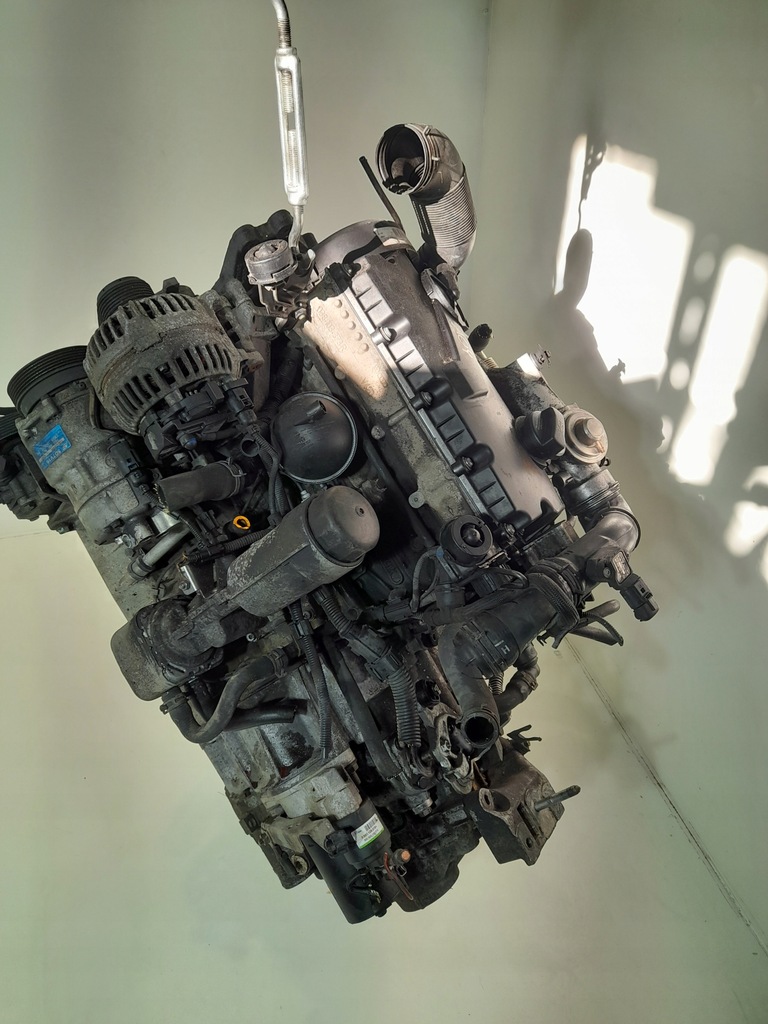 Moteur AUY — vue 3