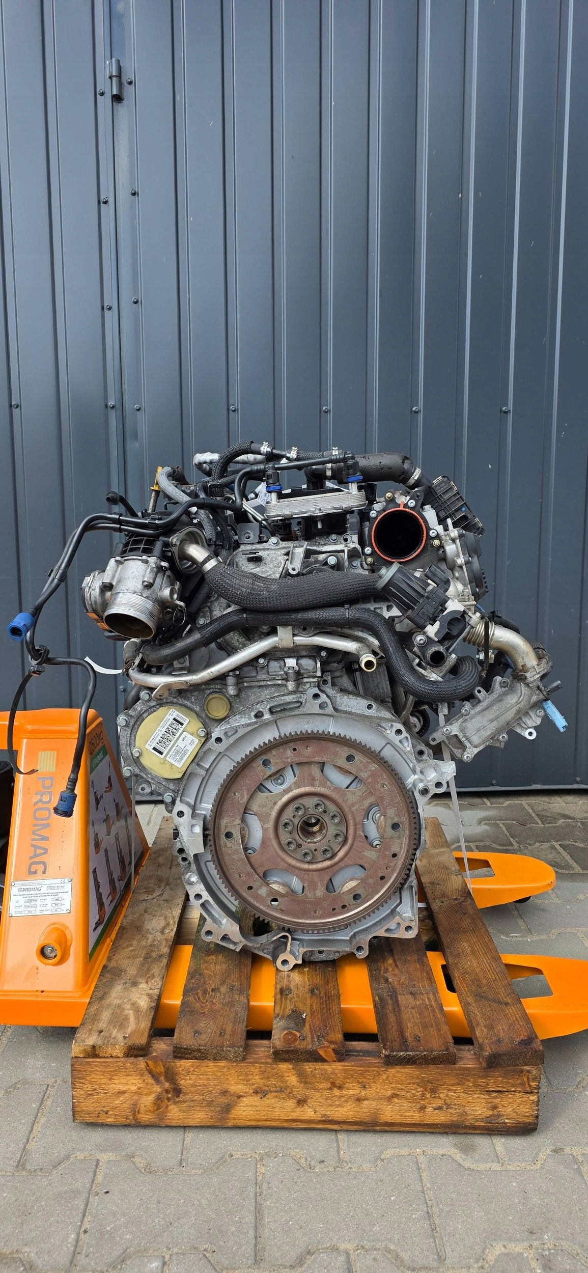 Moteur 204DTD(AJ21D4) — vue 3